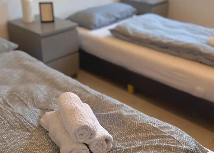 Montagebetten In Хостел *